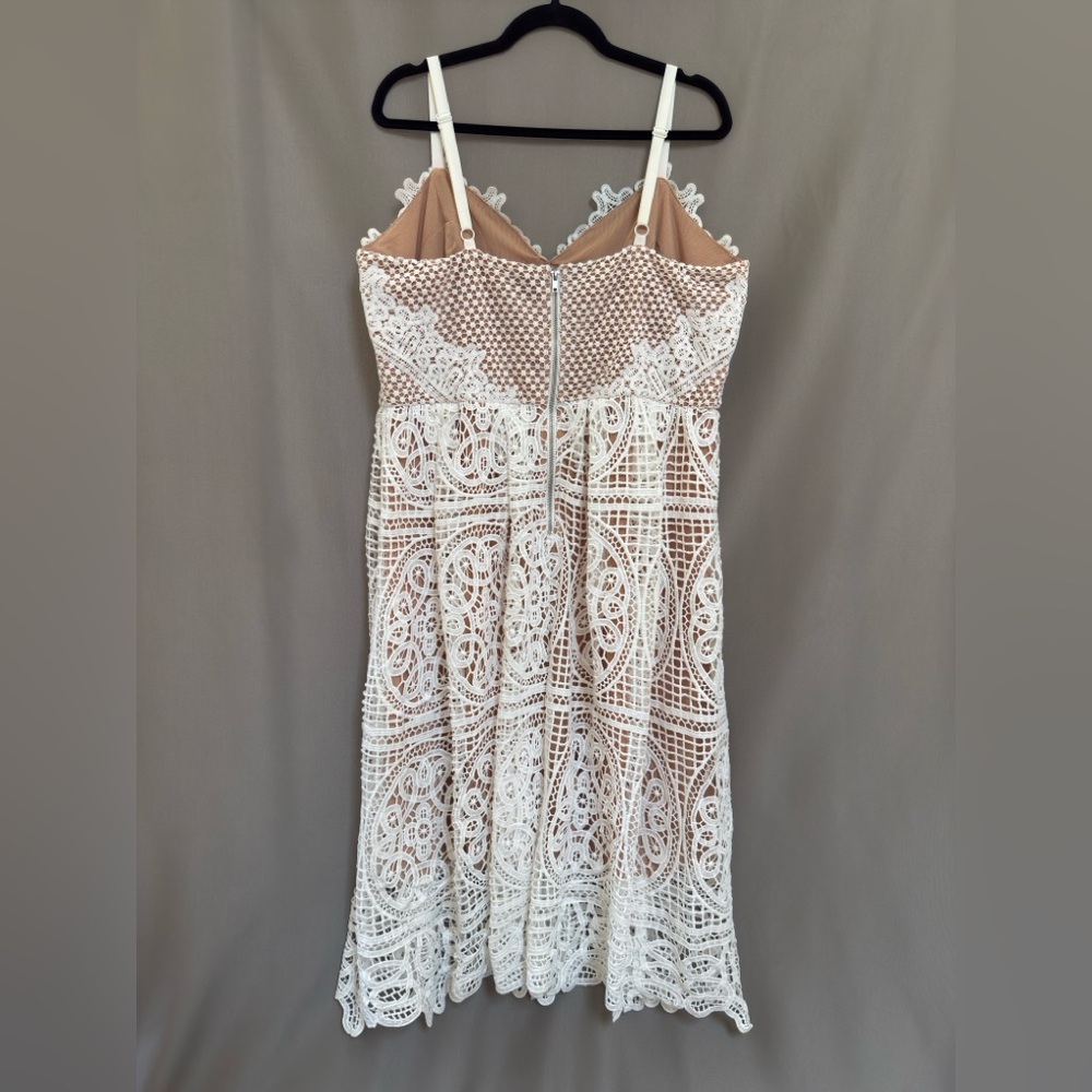 NWOT City Chic Lace Midi Dress 18 Plus Size, White, A Line, V Neck, Boho, Bridal - Picture 7 of 13